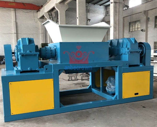 橡膠撕碎機(jī)的環(huán)境污染和噪聲如何處理？